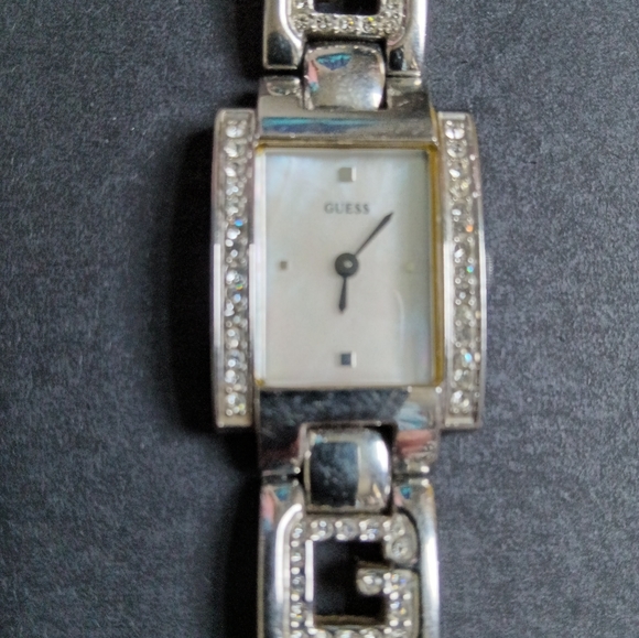 Guess Watch - Picture 2 of 4